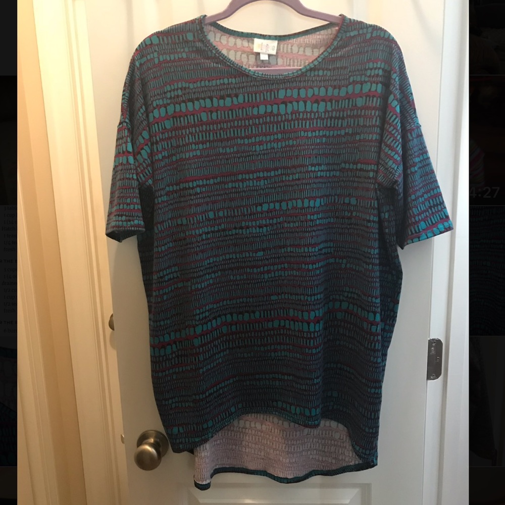 Lularoe Irma top